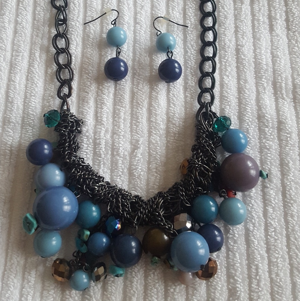 Necklace and earrings